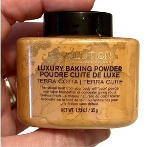 Revolution Luxury Baking Powder - Terra Cotta